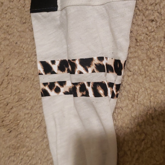 Victoria's Secret PINK Long Sleeve T-Shirt - Picture 4 of 6